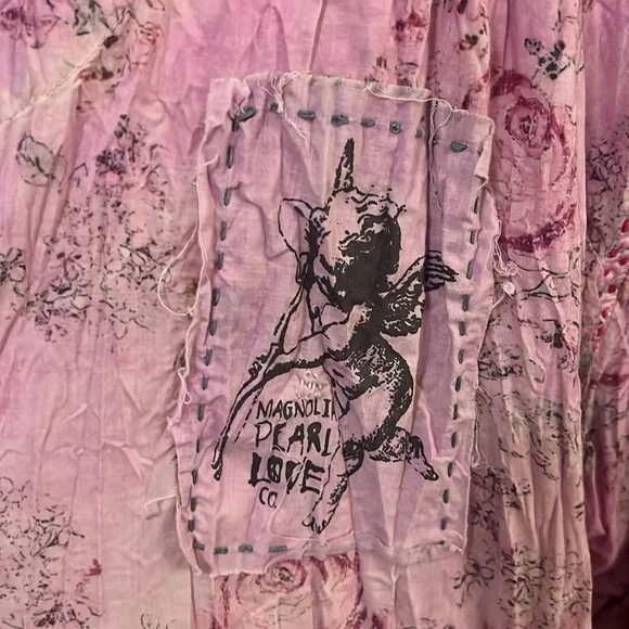 Magnolia Pearl Laurel Shirt Cabbage Rose - Picture 11 of 15